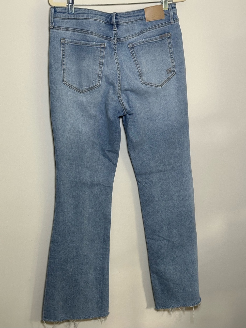 Seven7 Women's Light Blue High Rise Distressed Slim Flare Jeans Size 12 - Picture 2 of 11
